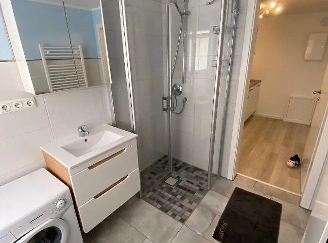 Apartament Henning 1 *